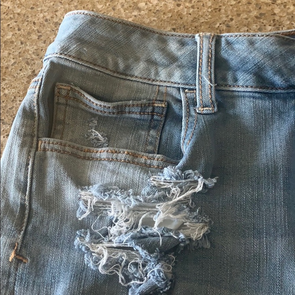 AE High- Rise Shorts - Picture 2 of 5